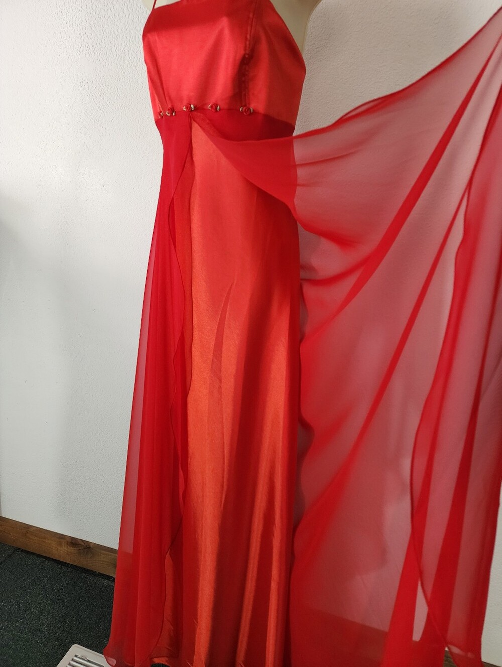 Milano Dress Spaghetti-Strap Rose Detail Full Length Formal Evening Red Size XL - Picture 5 of 17